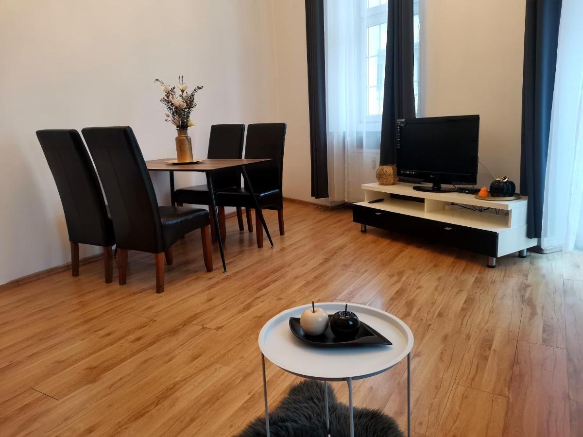 Apartament Na Rynku W Gnieznie Gniezno Luaran gambar